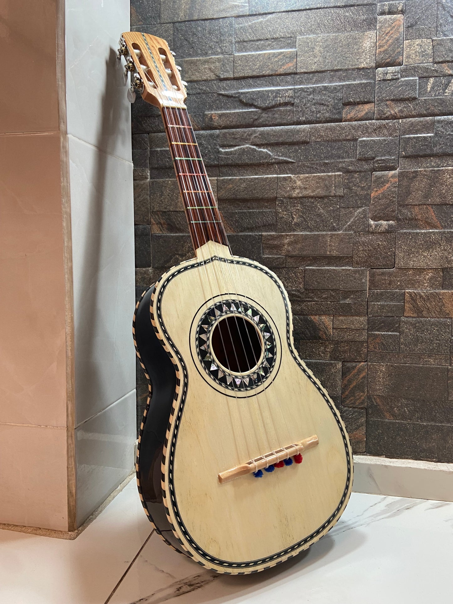 Vihuela M1