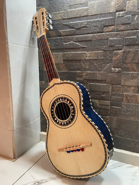 Vihuela M1